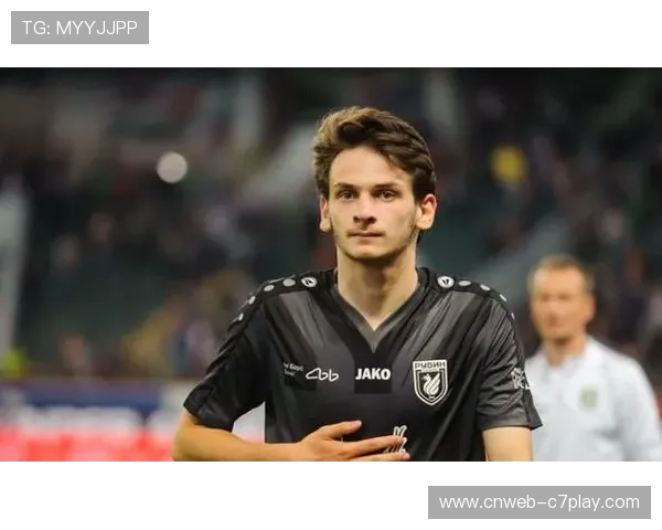 格鲁吉亚球星克瓦拉茨赫利亚的成长之路：从第比利斯到巴黎的旅程