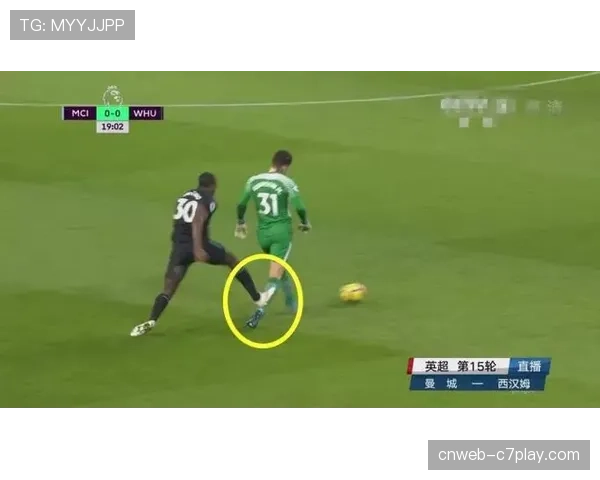 莫耶斯赛后表态：喜欢球员为防守不到位动手