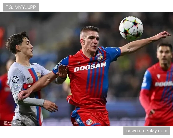 巴萨4-0大胜毕巴暂登积分榜次席，费兰托雷斯双响