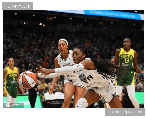 金州女武神82-73战胜洛杉矶火花,雷特替补贡献19分 金州女武神82-73战胜洛杉矶火花,雷特替补贡献19分